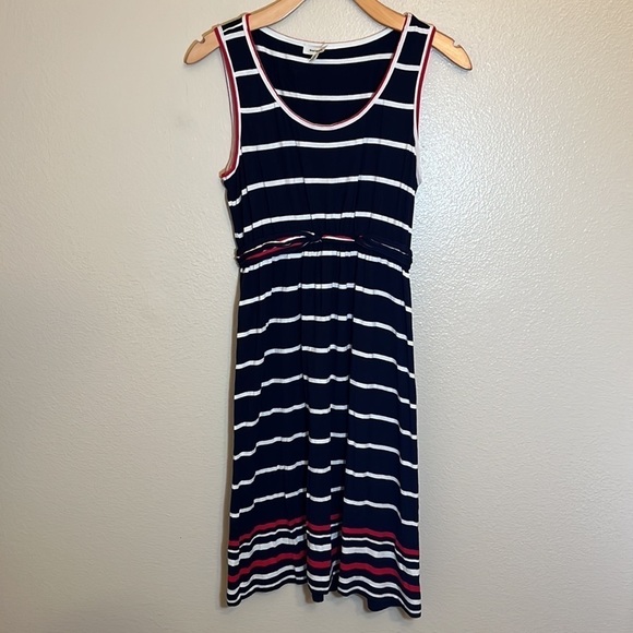 Set Of 2 Striped Dresses Size Medium - Picture 5 of 16